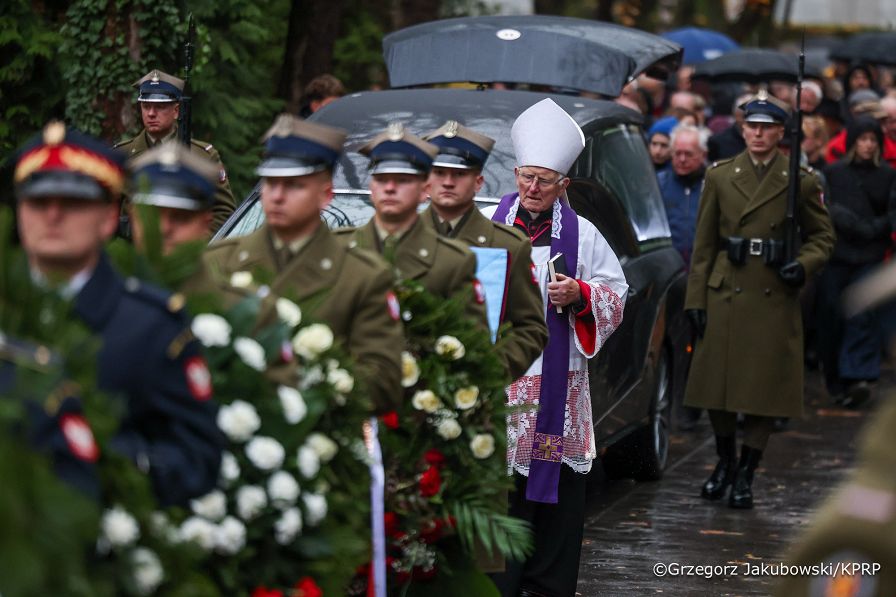 004_Minister_Wojciech_Kolarski_Pogrzeb_Mirosław_Chojecki_28-10-2025_GJA_3402.jpg.JPG