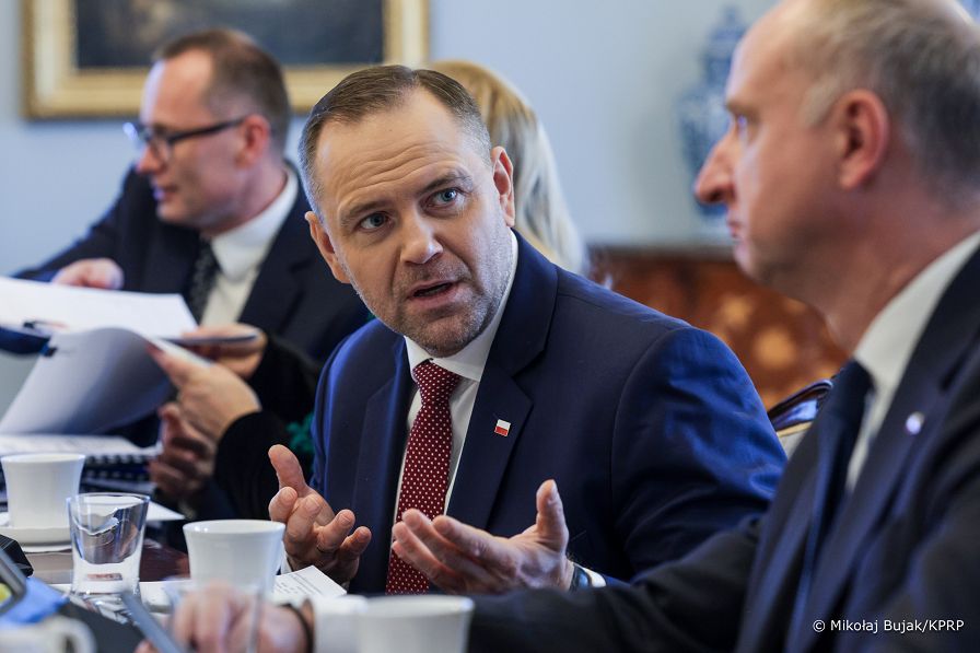 009_Prezydent_Karol_Nawrocki_Kapitula_Orderu_Orla_Bialego_20251003_MWB17714.jpg