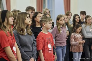 02_Agnieszka_Jedrzak_ grupa_Polskiej_Szkoly_im_sw_Jadwigi_z_Lincoln_20251030_LB_23087.jpg