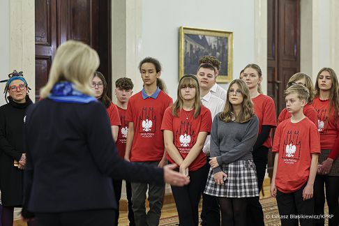 01_Agnieszka_Jedrzak_ grupa_Polskiej_Szkoly_im_sw_Jadwigi_z_Lincoln_20251030_LB_23079.jpg