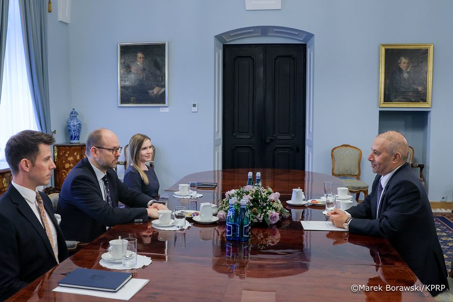 002_Minister_Marcin_Przydacz_Spotkanie z Ambasadorem Kataru_Saoud Abdulla Z. Al Mahmoud_07-10-2025_MB1_3825.jpg.JPG