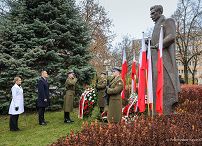 006_Para_Prezydencka_wience_pomniki_Ojcow_Niepodleglosci_20251111_PK1_0770.jpg