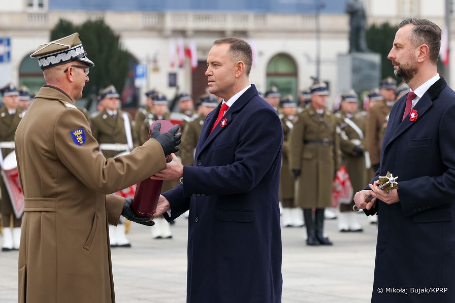 015_c_Prezydent_Karol_Nawrocki_odprawa_warty_Grob_Nieznanego_Zolnierza _20251111_MWB22816.jpg