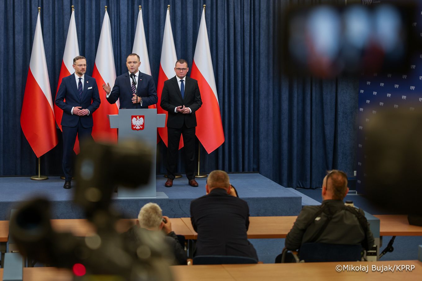 003_Prezydent_Karol_Nawrocki_oświadczenie dla mediów_12-11-2025_MWB16638.jpg.JPG