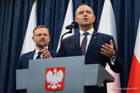 004_Prezydent_Karol_Nawrocki_oświadczenie dla mediów_12-11-2025_MWB26212.jpg.JPG