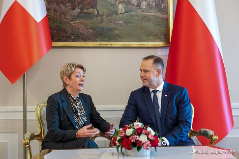 004_Prezydent_Karol_Nawrocki_Wizta Prezydent Szwajcarii Karin Keller-Sutter_13-11-2025_MWB17326.jpg.JPG