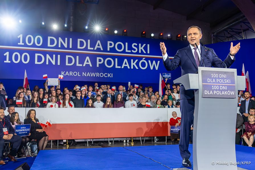 009_Prezydent_Karol_Nawrocki_100_dni_dla_Polski_100_dni_dla_Polakow_Cover_20251114_MWB18920.jpg