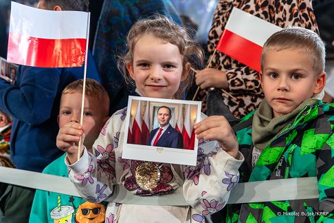 014_Prezydent_Karol_Nawrocki_100_dni_dla_Polski_100_dni_dla_Polakow_Cover_20251114_MWB10031.jpg