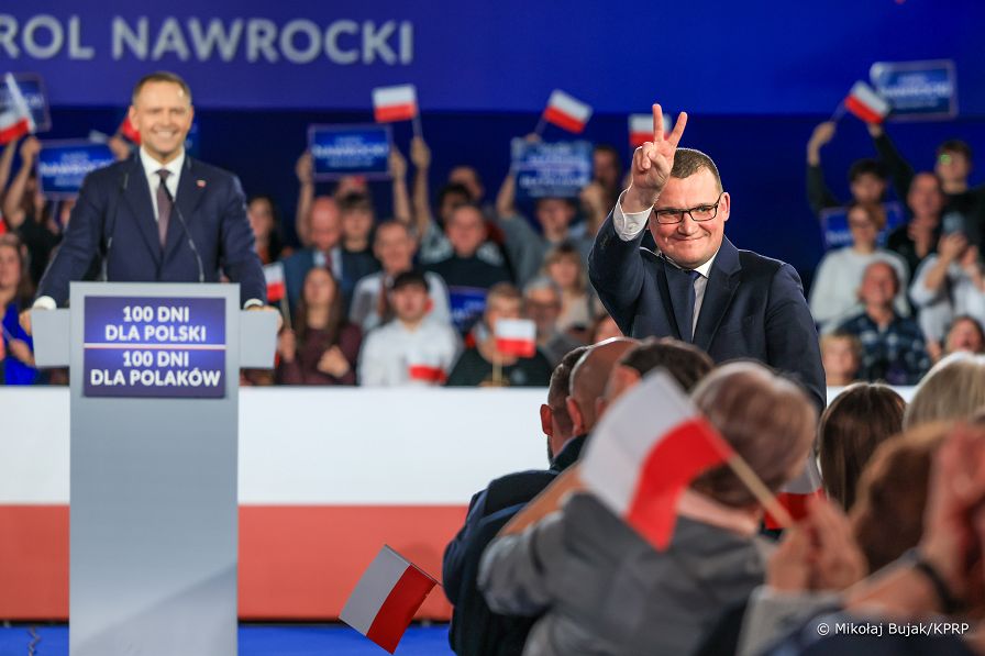 015_Prezydent_Karol_Nawrocki_100_dni_dla_Polski_100_dni_dla_Polakow_Cover_20251114_MWB28486.jpg