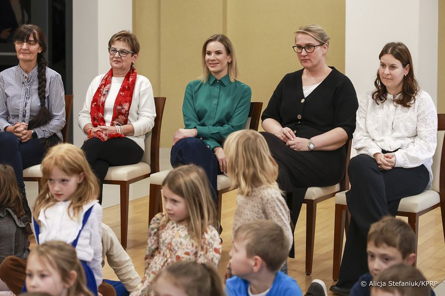 02_Marta_Nawrocka_akcja_Hej_Nie_dziękuję_spotkanie_imauguracyjne_Wisla_20251117_7C6A8809.jpg