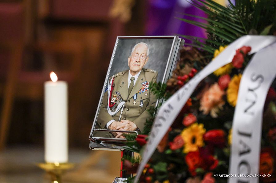 007_Minister_Wojciech_Kolarski_pogrzeb_sp_pplk_Zbigniewa_Wieslawa_Ostoi_Rylskiego_ps_Brzoza_20251118_GJA_1746.jpg