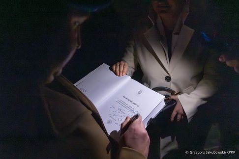 016_Iluminacja_rocznica_urodzin_General_Kazimierz_Sosnkowski_20251119_1S5A1035.jpg