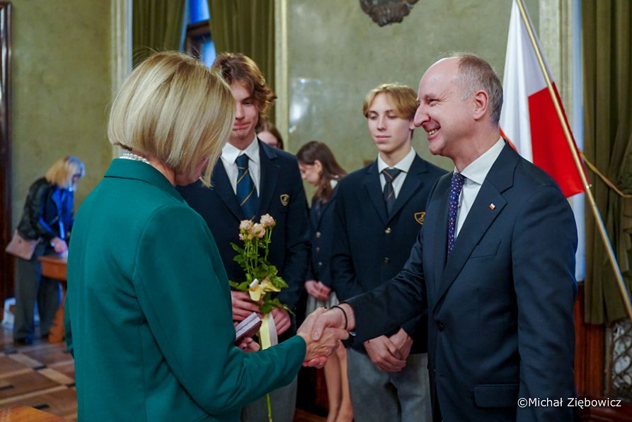 004_Minister_Wojciech_Kolarski_inauguracja Konferencji Programowej Społecznego Towarzystwa Oświatowego oraz w Gali 35-lecia Samodzielnego Koła Terenowego nr 64 STO_21-11-2025_DSC03150.jpg.JPG