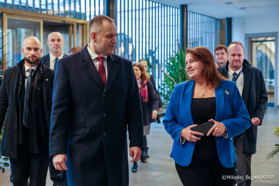 001_Prezydent_Karol_Nawrocki_Wykład na Uniwersytecie Karola_24-11-2025_MWB16693.jpg