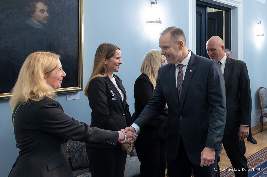 003_Prezydent_Karol_Nawrocki_spotkanie_szachistki_20251125_PK1_5617.jpg