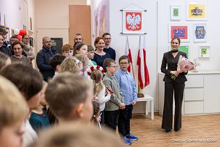 002_Pierwsza_Dama_Marta_Nawrocka_Wizyta_Szkoła_polska_św_Jadwigi_w_Pradze_24-11-2025_7C6A1624.jpg