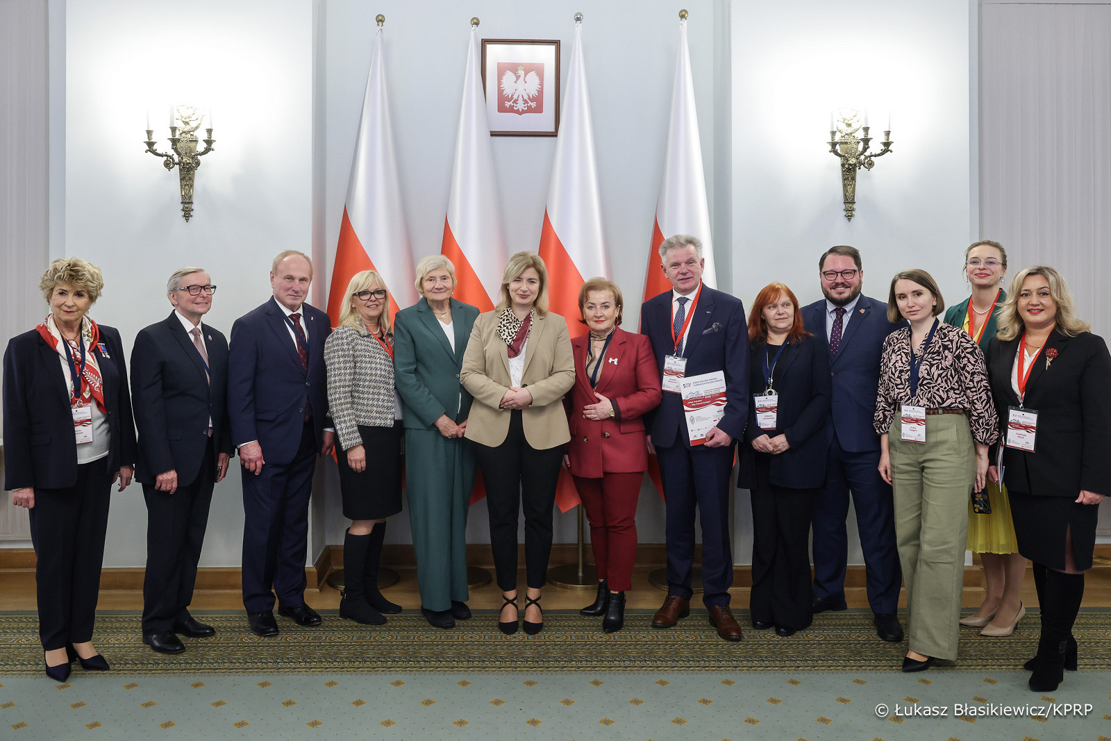 017_Minister_Agnieszka_Jedrzak_spotkanie_uczestnicy_II_Swiatowego_Zgromadzenia_Prezesow_i_Liderow_Organizacji_Polonii_2025_20251127_LB_27874.jpg [907.82 KB]