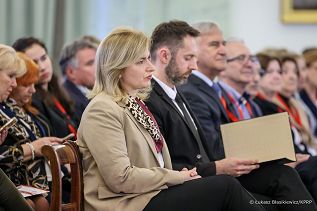 009_Minister_Agnieszka_Jedrzak_spotkanie_uczestnicy_II_Swiatowego_Zgromadzenia_Prezesow_i_Liderow_Organizacji_Polonii_2025_20251127_LB_27352.jpg