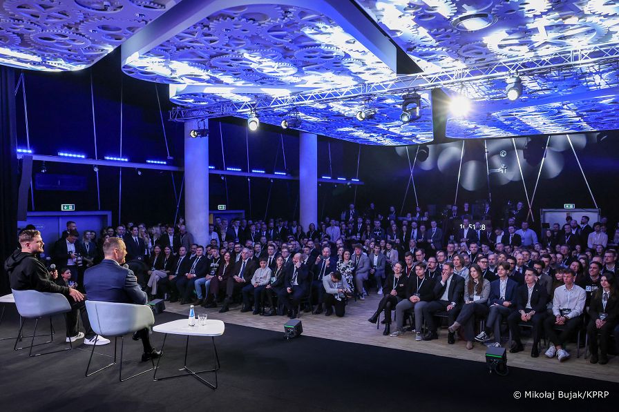 010_Prezydent_Karol_Nawrocki_Kongres_Mlodych_Lublin_20251128_MWB19095.jpg