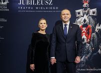 002_Para_Prezydencka_udział w 200-leciu położenia kamienia węgielnego pod budowę Teatru Wielkiego w Warszawie  oraz 60-lecia ponownego otwarcia gmachu po odbudowie ze zniszczeń wojennych_29-11-2025_LB_29141.jpg.JPG