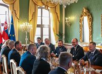 016_Prezydent Karol_Nawrocki_Wizyta_Słowacja_Prezydent_Słowacji_Peter_Pellegrini_spotkanie_delegacji_05-11-2025_MWB16478.jpg