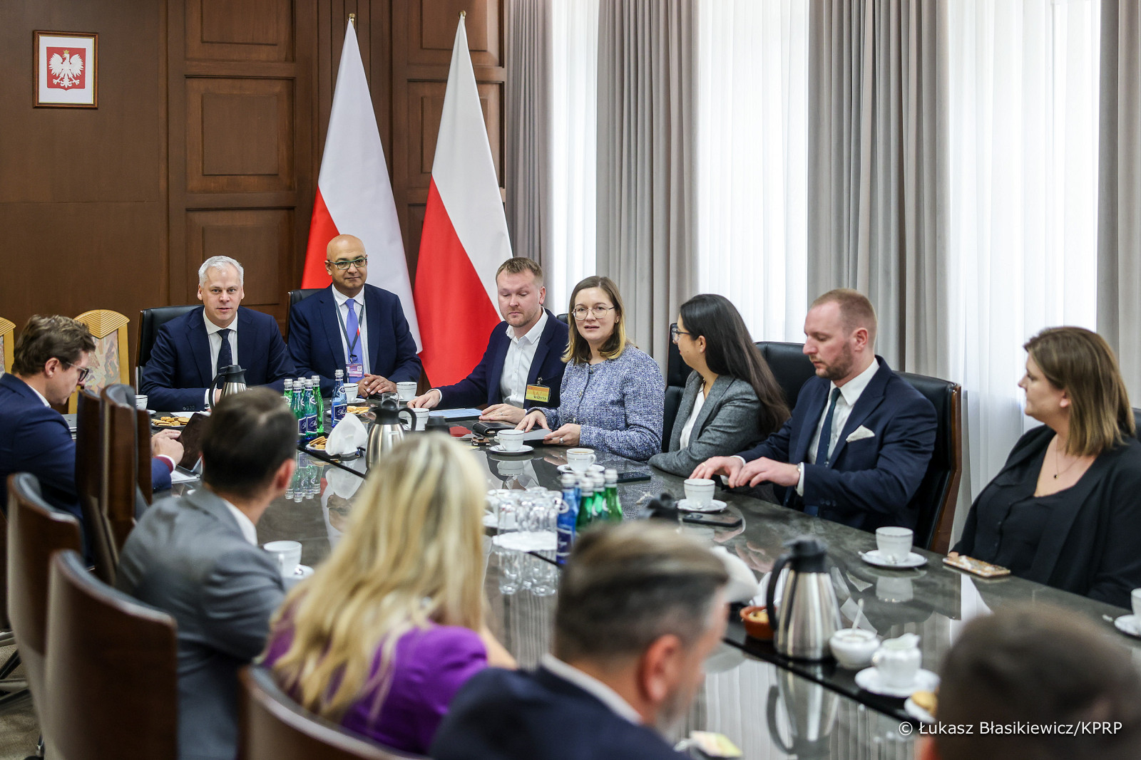 001_Minister_Karol_Rabenda_doradca_Alvin_Gajadhur_BAS_spotkanie_przedstawiciele_strona_spoleczna_20251106_LB_24866.jpg [911.28 KB]