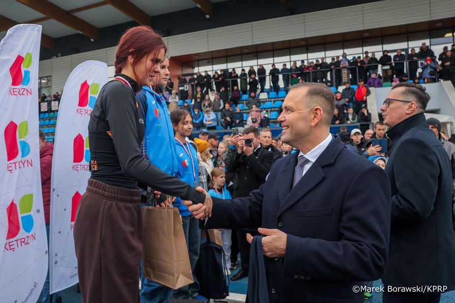 022_Prezydent_Karol_Nawrocki_Kętrzyńskie Biegi Trójka Niepodległości_08-11-2025_MB1_0879.jpg
