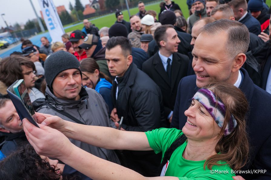 028_Prezydent_Karol_Nawrocki_Kętrzyńskie Biegi Trójka Niepodległości_08-11-2025_MB1_1087.jpg
