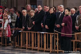 006_Pierwsza_Dama_Marta_Nawrocka_Paryż_Inauguracja_Kaplicy Polskiej i ponownego wprowadzenia do niej Ikony Matki Bożej Częstochowskiej_08-11-2025_7C6A7271.jpg