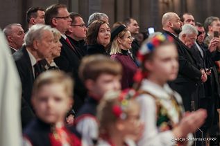 007_Pierwsza_Dama_Marta_Nawrocka_Paryż_Inauguracja_Kaplicy Polskiej i ponownego wprowadzenia do niej Ikony Matki Bożej Częstochowskiej_08-11-2025_7C6A6478.jpg
