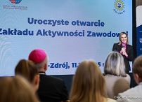 003_Pierwsza Dama Marta Nawrocka_Busko-Zdrój_Otwarcie Zakładu Aktywności Zawodowej_11-12-2025_7C6A9464.jpg
