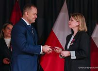 010_Prezydent Karol Nawrocki_Spotkanie z Polakami mieszkającymi na Łotwie_11-12-2025_MB2_3612.jpg