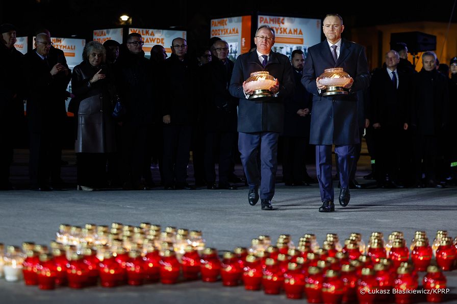 001_Prezydent_Karol_Nawrocki_Swiatlo Wolnosci 44_rocznica_stanu_wojennego_w_Polsce _20251213__B_15017.jpg