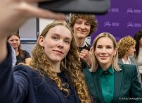 021_a_Prezydentowa_Marta_Nawrocka_spotkanie_Podopieczni_kliniki_Paley_Europe_20251213_7C6A5945.jpg