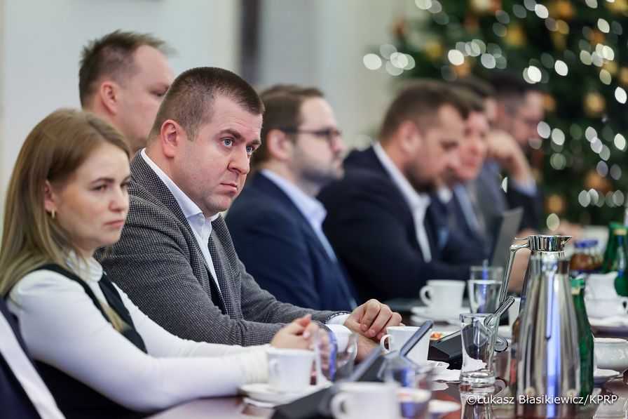 011_Minister_Mateusz_Kotecki_spotkanie_ws_programu_czyste_powietrze_15-12-2025_LB_29845.jpg.JPG