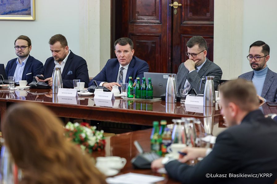 006_Minister_Mateusz_Kotecki_spotkanie_ws_programu_czyste_powietrze_15-12-2025_LB_29728.jpg.JPG