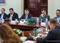 006_Minister_Mateusz_Kotecki_spotkanie_ws_programu_czyste_powietrze_15-12-2025_LB_29728.jpg.JPG