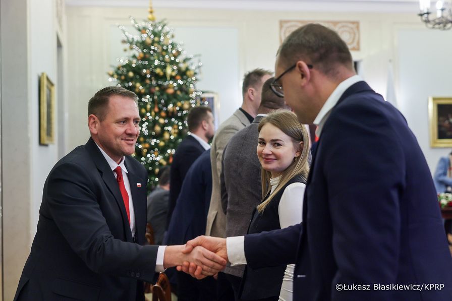 001_Minister_Mateusz_Kotecki_spotkanie_ws_programu_czyste_powietrze_15-12-2025_LB_29585.jpg.JPG