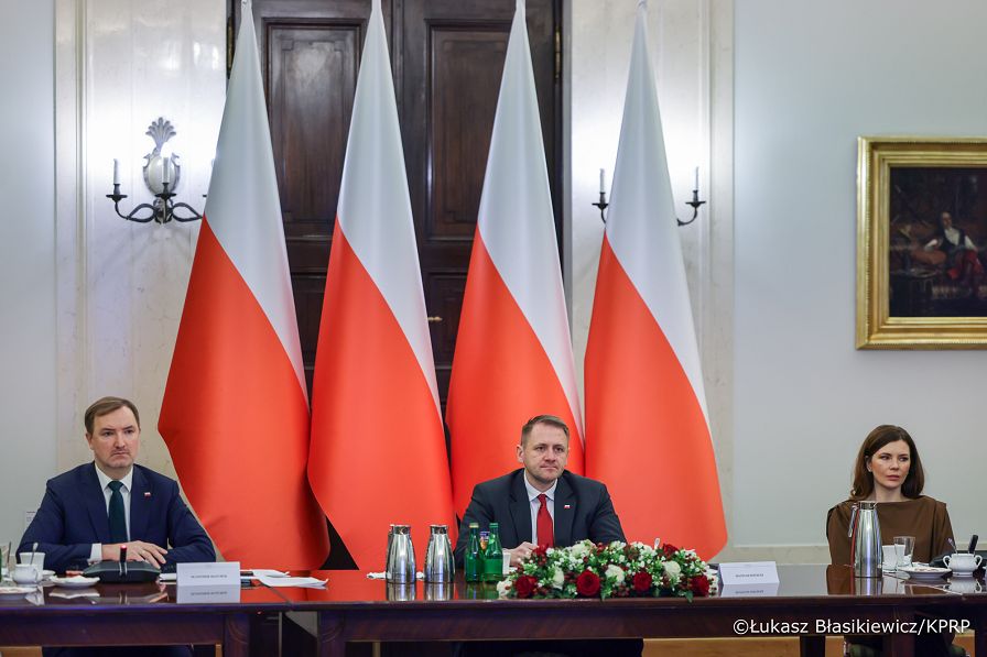 002_Minister_Mateusz_Kotecki_spotkanie_ws_programu_czyste_powietrze_15-12-2025_LB_29823.jpg.JPG