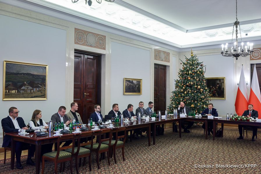 004_Minister_Mateusz_Kotecki_spotkanie_ws_programu_czyste_powietrze_15-12-2025_LB_29937.jpg.JPG