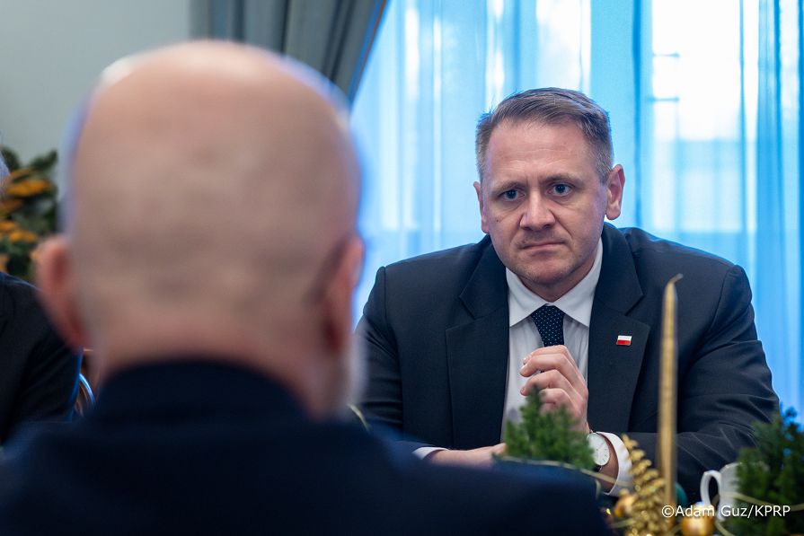 005_Minister_Mateusz_Kotecki_spotkanie z Rzecznikiem Finansowym_Michałem_Ziemiakiem_17-12-2025_MB2_4261.jpg.JPG