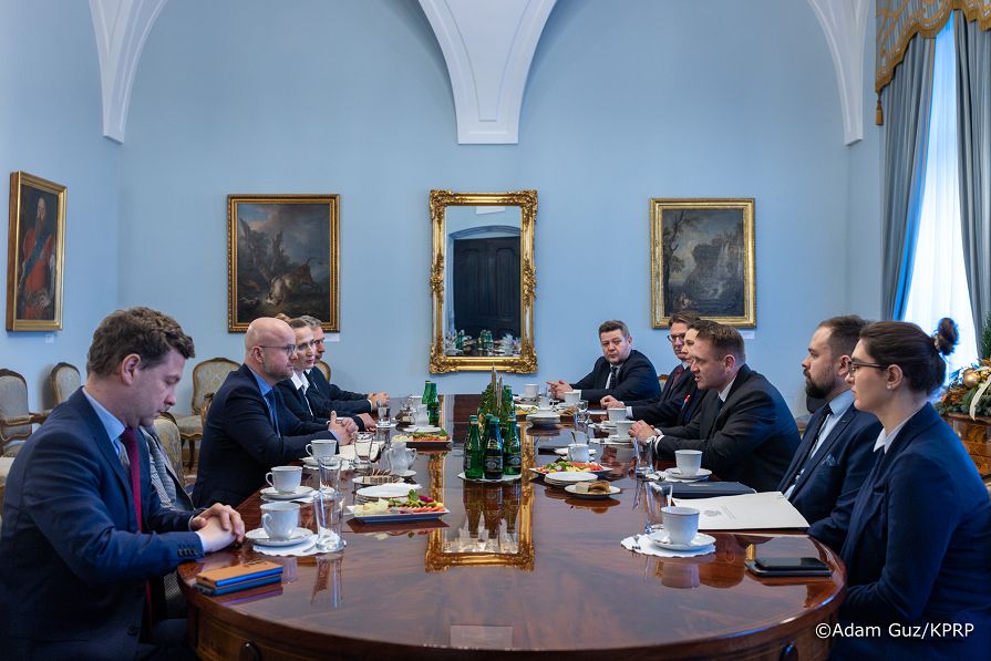 001_Minister_Mateusz_Kotecki_spotkanie z Rzecznikiem Finansowym_Michałem_Ziemiakiem_17-12-2025_MB2_4252.jpg.JPG