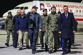 004_Prezydent_Karol_Nawrocki_wizyta_port_Rzeszow_Jasionka_i_POLLOGHUB_20251202_MWB20092.jpg