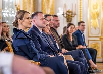 012_Prezydentowa_Marta_Nawrocka_Gala_konkurs_Czlowiek_bez_barier_20251202_7C6A8768.jpg
