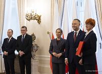 08_Karol_Nawrocki_Rady_Rodziny_Demografii_20251202_7C6A6899.jpg