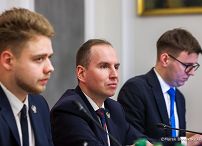 010_Minister_Adam_Andruszkiewicz_Posiedzenie Rady Młodzieży przy Prezydencie RP_03-12-2025_MB2_1109.jpg.JPG