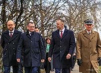 004_Prezydent_Karol_Nawrocki_wieniec_Pomnik_Krola_Jana_III_Sobieskiego_Wegry_20251203_MWB21255.jpg