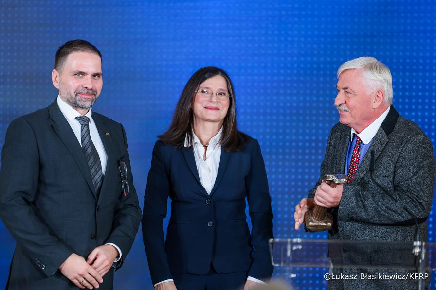 008_Minister_Adam_Andruszkiewicz_Uroczystość wręczenia Nagród Fundacji Polskiej_03-12-2025_LB_21373.jpg.JPG