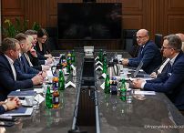 008_Minister_Mateusz_Kotecki_spotkanie z przedstawicielami branży_04-12-2025_PK2_3292.jpg.JPG