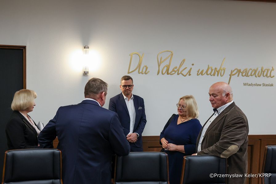 002_Minister_Mateusz_Kotecki_spotkanie z przedstawicielami branży_04-12-2025_PK1_9486.jpg.JPG